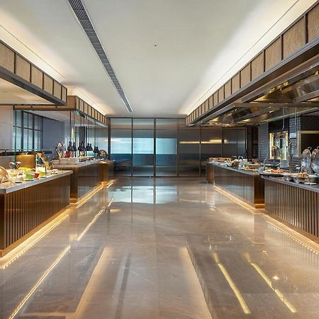 Doubletree By Hilton Shanghai Jing'An Exteriör bild