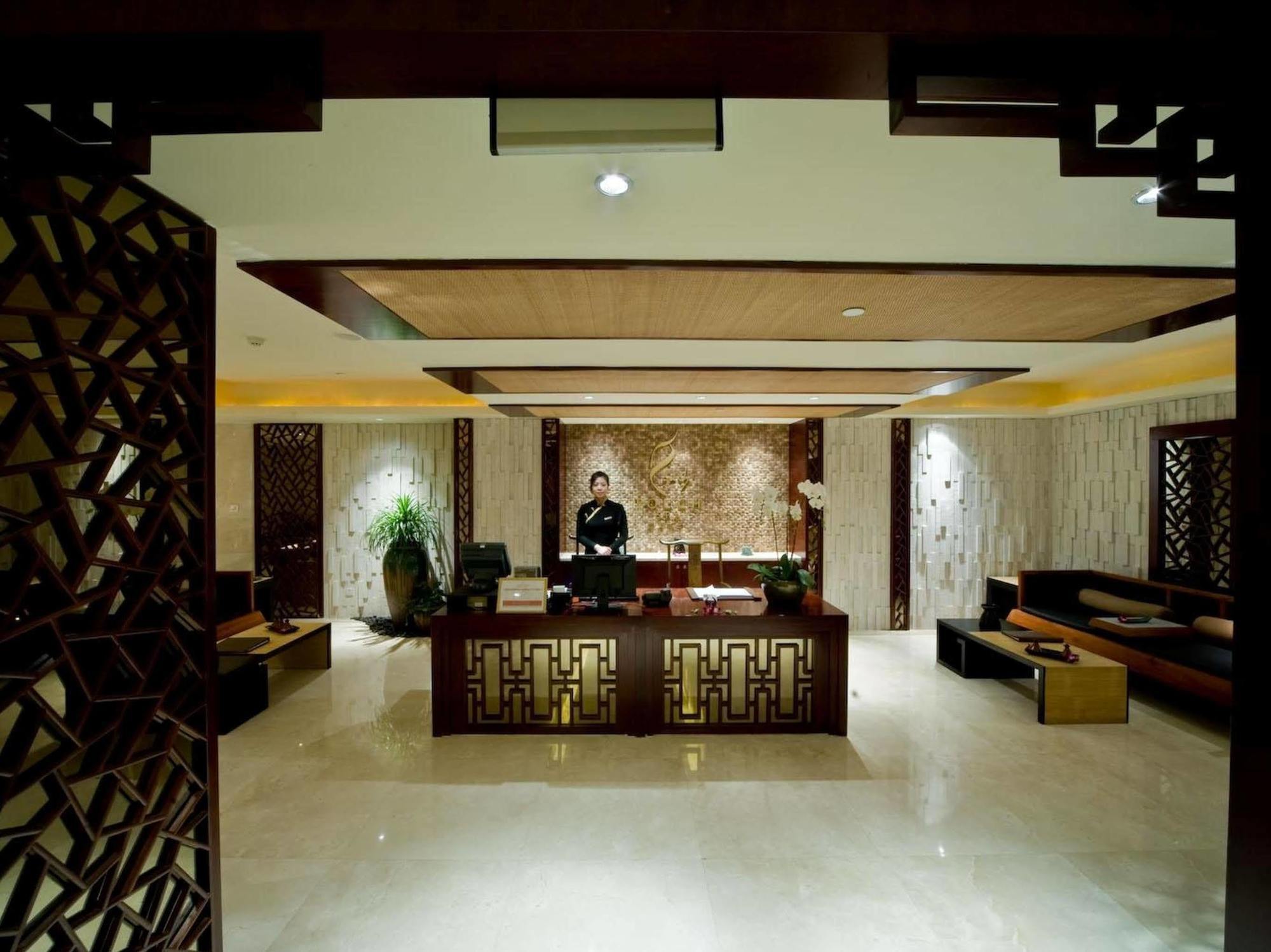 Doubletree By Hilton Shanghai Jing'An Exteriör bild
